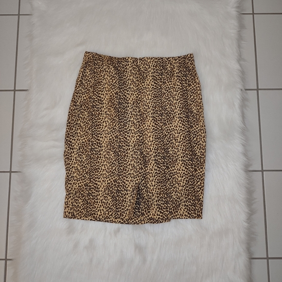 Vintage R.M Sport 100% Pure Silk Cheetah Print Skirt - Picture 4 of 10